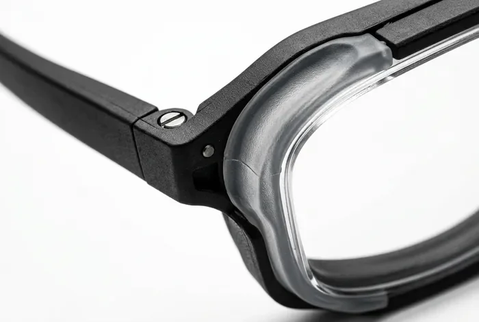 Utilisation des lunettes à chambre humide pour les yeux secs Vue macro minimaliste du joint d'étanchéité d'une lunette à chambre humide