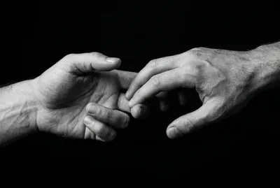 Deux mains qui se détachent symbolisant la rupture de communication